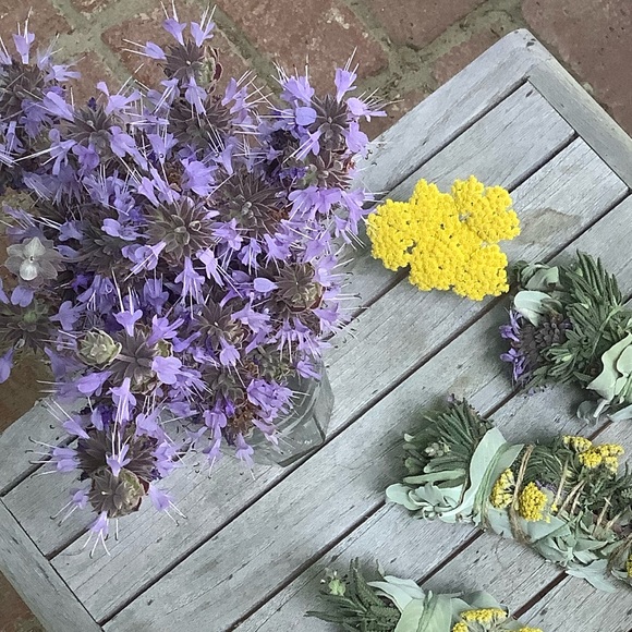 Romantic White Sage Floral Bouquet Lavender and Yarrow 8” New - Picture 9 of 16